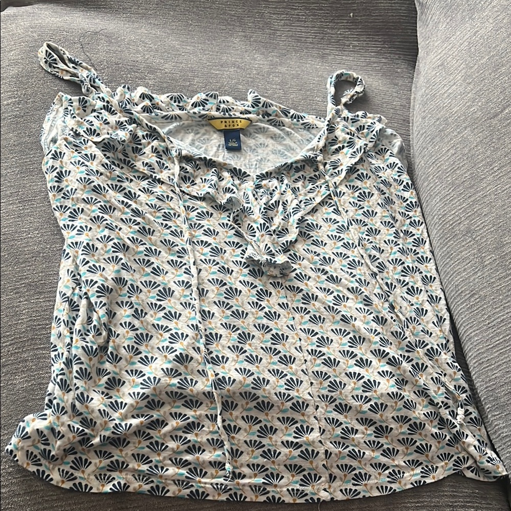 Aeropostale Blue and White Patterned Tank Top